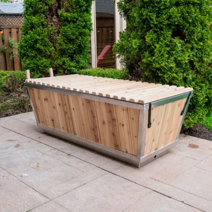 Bathtub-Style White Cedar Polar Plunge Tub